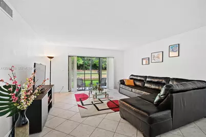 197 Lakeview Dr #102, Weston, FL 33326 - Photo 8