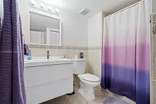 197 Lakeview Dr, Weston, FL 33326 - Photo 18