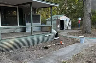 2212 NE Washington St, Other City - In The State Of Florida, FL 32055 - Photo 10