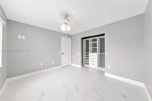 8410 SW 154th Cir Ct, Miami, FL 33193 - Photo 20