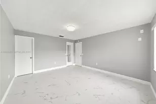 8410 SW 154th Cir Ct, Miami, FL 33193 - Photo 14