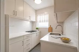 4730 Pine Tree Dr, Miami Beach, FL 33140 - Photo 28