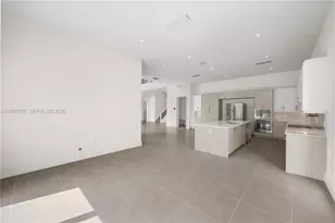 8540 NW 160th Terrace, Miami Lakes, FL 33016 - Photo 48