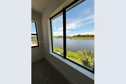 8540 NW 160th Terrace, Miami Lakes, FL 33016 - Photo 22