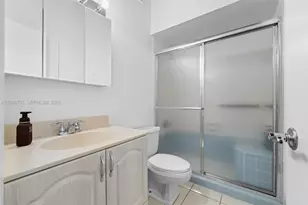 2679 S Parkview Dr, Hallandale Beach, FL 33009 - Photo 22