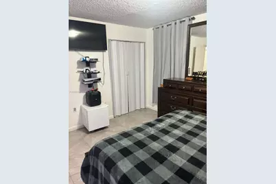 11 Olive Dr #F, Hialeah, FL 33010 - Photo 26