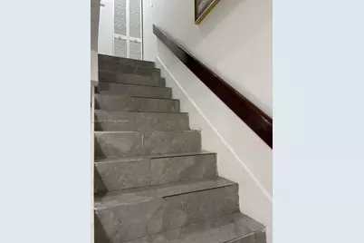 11 Olive Dr #F, Hialeah, FL 33010 - Photo 12