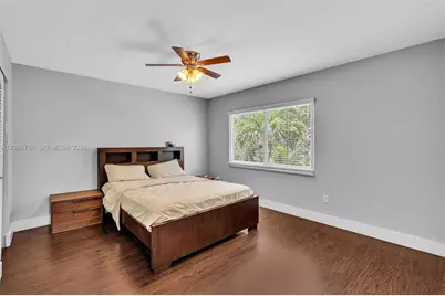 10301 Panama St, Cooper City, FL 33026 - Photo 6
