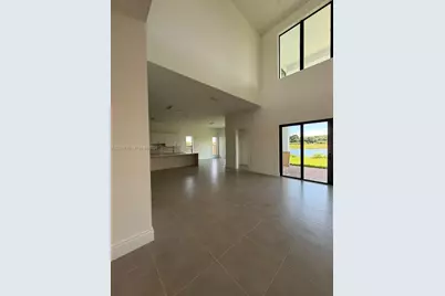 8540 NW 160th Terrace #1, Miami Lakes, FL 33016 - Photo 2