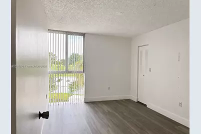 6955 NW 186th St #F205, Hialeah, FL 33015 - Photo 6