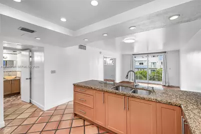 1045 10th St #402, Miami Beach, FL 33139 - Photo 16