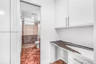 1045 10th St, Miami Beach, FL 33139 - Photo 14