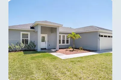 812 Lake Betty Dr, Lake Placid, FL 33852 - Photo 2
