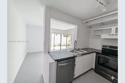 1311 SW 124th Ct #17-E, Miami, FL 33184 - Photo 4
