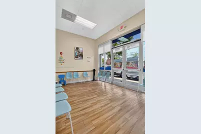 Kumon Learning Center SW For Sale in Kendall, Kendall, FL 33196 - Photo 4