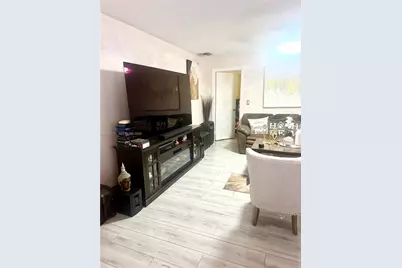 3851 SW 59th Ter, Davie, FL 33314 - Photo 6