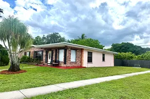 3851 SW 59th Terrace, Davie, FL 33314 - Photo 2