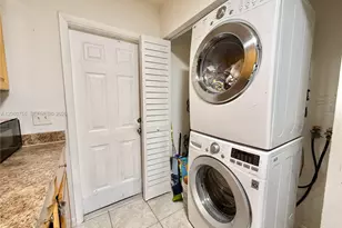 759 NW 70th St, Miami, FL 33150 - Photo 26