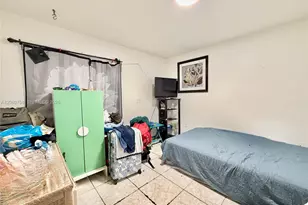 759 NW 70th St, Miami, FL 33150 - Photo 26