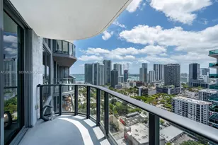 121 NE 34th St, Miami, FL 33137 - Photo 10
