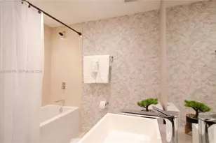 1000 Brickell Plaza, Miami, FL 33131 - Photo 26