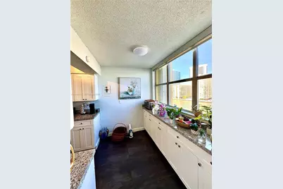 100 Golden Isles Dr #806, Hallandale Beach, FL 33009 - Photo 16