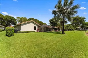 1900 Lakeshore Dr, Weston, FL 33326 - Photo 46