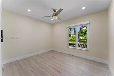 1900 Lakeshore Dr, Weston, FL 33326 - Photo 38