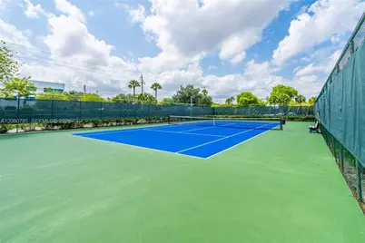300 SW 134th Way #413E, Pembroke Pines, FL 33027 - Photo 28