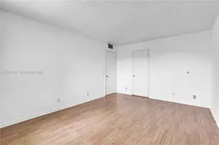 300 SW 134th Way, Pembroke Pines, FL 33027 - Photo 10