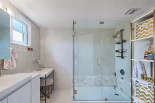1775 Washington Ave, Miami Beach, FL 33139 - Photo 20