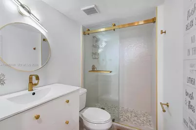 1775 Washington Ave #6E, Miami Beach, FL 33139 - Photo 30