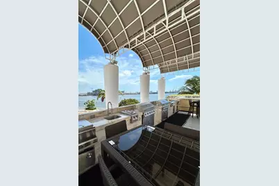 808 Brickell Key Dr #404, Miami, FL 33131 - Photo 16