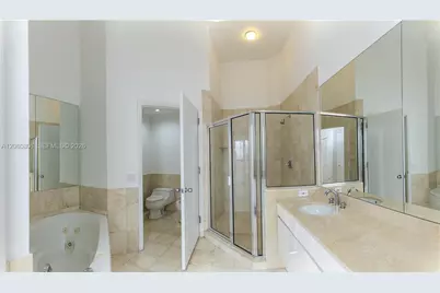 808 Brickell Key Dr #404, Miami, FL 33131 - Photo 10