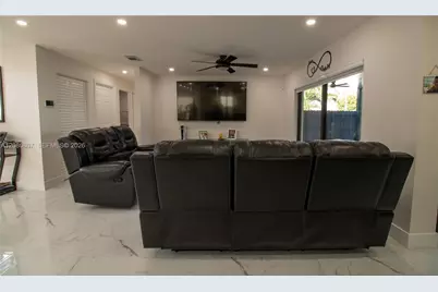 6332 SW 151st Pl, Miami, FL 33193 - Photo 14