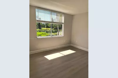 1740 NW N River Dr #120, Miami, FL 33125 - Photo 8