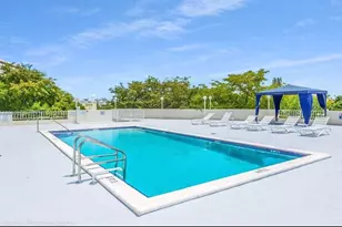6900 Bay Dr, Miami Beach, FL 33141 - Photo 28
