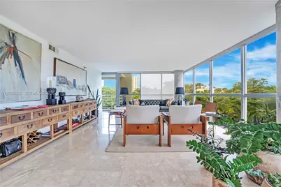 2025 Brickell Ave #706, Miami, FL 33129 - Photo 2