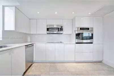 2025 Brickell Ave #706, Miami, FL 33129 - Photo 12