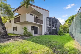 10046 NW 41st St, Doral, FL 33178 - Photo 28