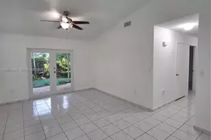 306 NW 114th Ave, Sweetwater, FL 33172 - Photo 10