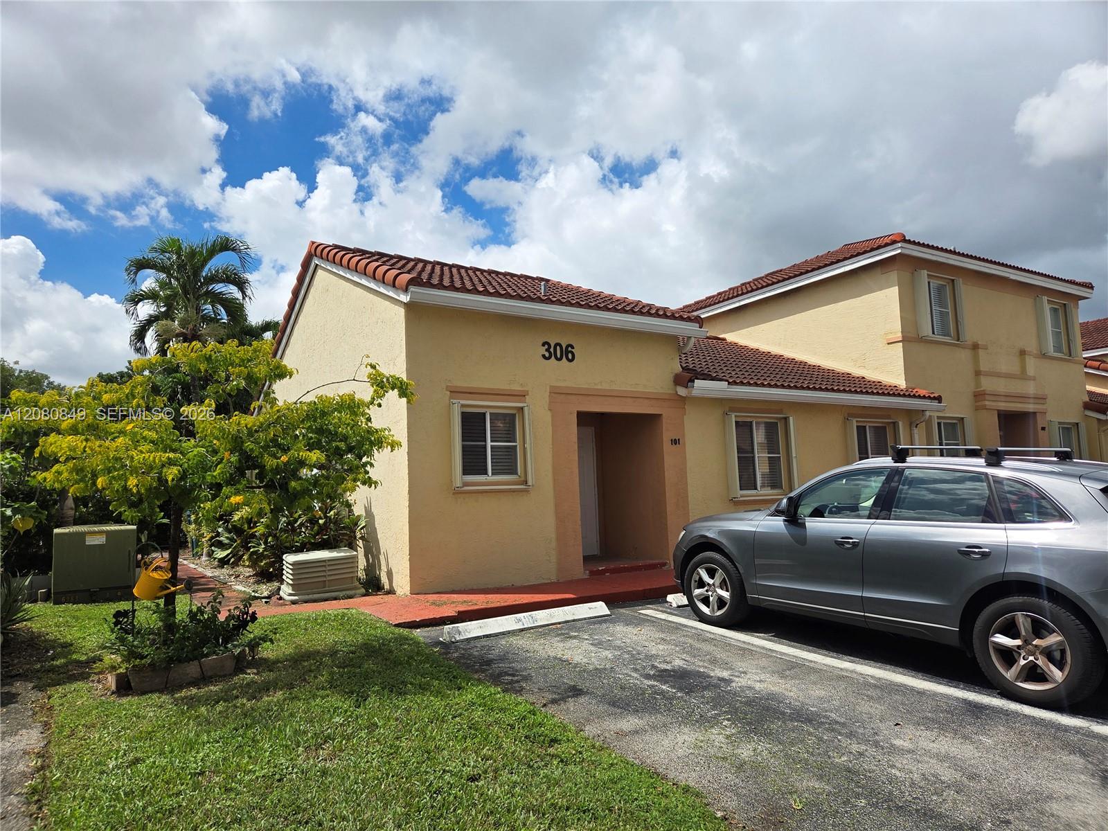 306 NW 114th Ave #3-101 - 306 NW 114th Ave #3-101, Sweetwater, FL 33172 Luxury Property | Jose Angel Pina