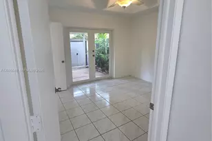 306 NW 114th Ave, Sweetwater, FL 33172 - Photo 18