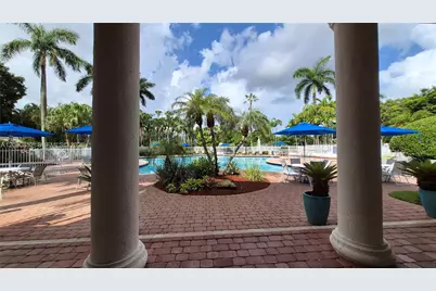 1908 NW 79th Way, Pembroke Pines, FL 33024 - Photo 54