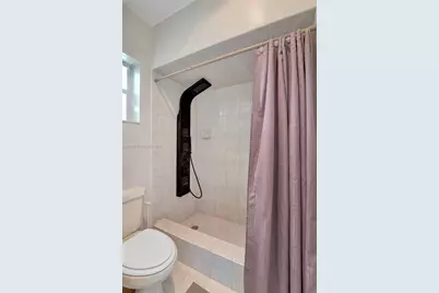 541 N 70th Ter, Hollywood, FL 33024 - Photo 24