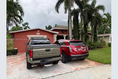 9051 NW 18th Ct #0, Pembroke Pines, FL 33024 - Photo 2