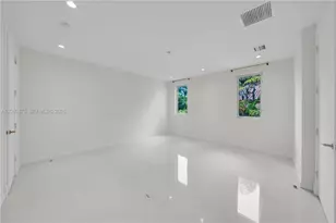3253 McDonald St, Miami, FL 33133 - Photo 24