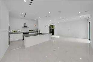3253 McDonald St, Miami, FL 33133 - Photo 4