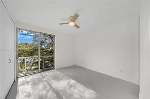 3253 McDonald St, Miami, FL 33133 - Photo 30