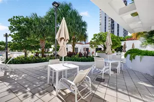 20281 E Country Club Dr, Aventura, FL 33180 - Photo 56